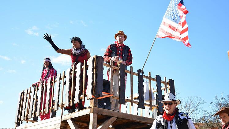 Faschingsumzug in Katzenbach und Lauter. Foto: Björn Hein