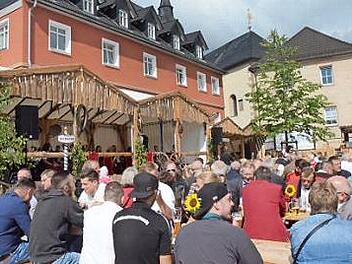 Bei den "Ruotnkernge Biertouch" l&auml;sst es sich mit Bier und anderen Schmankerl aushalten.  Foto: K.-H. Hofmann