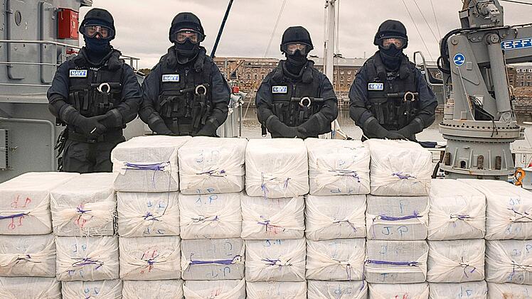 Immer wieder erfolgt die Beschlagnahmung von Kokain - eine der am h&auml;ufigsten geschmuggelten Drogen in den Niederlanden.