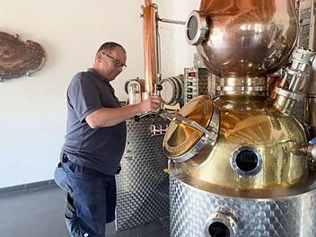 Wo Genuss entsteht: Whiskydestillerie "Blaue Maus" in Oberfranken