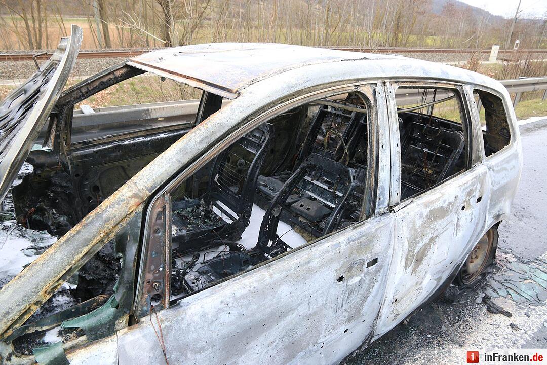 Pkw-Brand auf A70 bei Eltmann