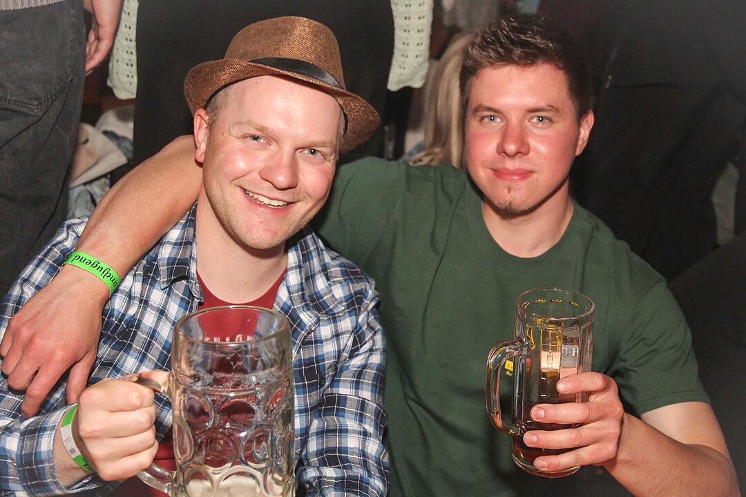 Party mit den DORFROCKERN Party mit den DORFROCKERN
