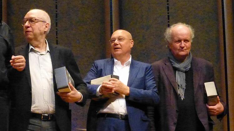 Sie stellten ihre neuen Lieder vor: Aribert Reimann (links), Manfred Trojahn und Wolfgang Rihm. Foto: Ahnert