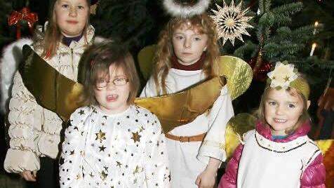 Vier süße Engel: (von links) Ann-Sophie Wolf, Emma Zeitler, Jessica Rödel und Leonie Wallsteiner. Foto: Sonja Adam