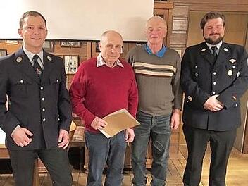 Die Ehrung bei der FFW Muggendorf (v. l.): Marco Trautner, Norbert Trautner, Hans Richter und Udo Ebenhack  Foto: privat