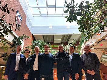 Dach am Beruflichen Schulzentrum Bayreuth erfolgreich saniert Dach am Beruflichen Schulzentrum Bayreuth erfolgreich saniert