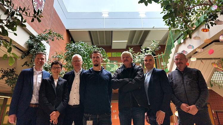 Dach am Beruflichen Schulzentrum Bayreuth erfolgreich saniert