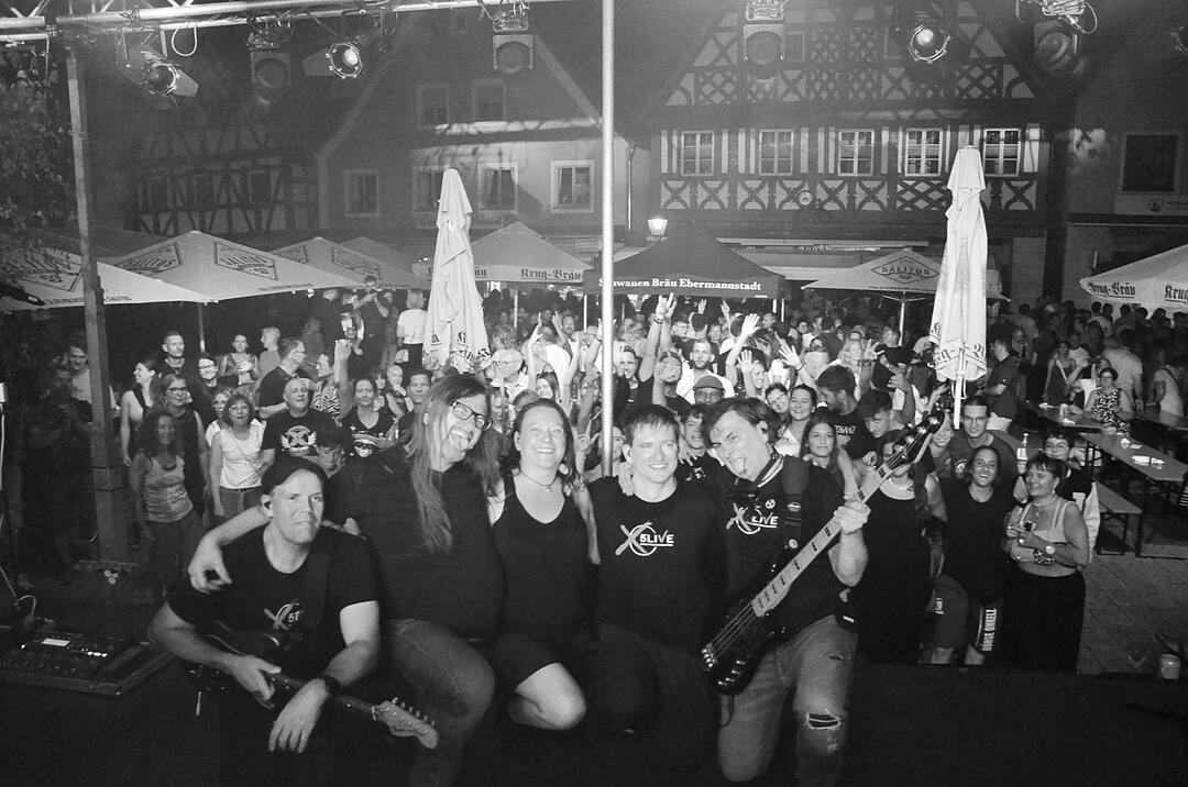 Auf dem Marktplatz Ebermannstadt wird gefeiert!