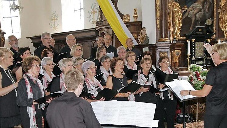 Der Wimmelbacher Kirchenchor Foto: Mathias Erlwein