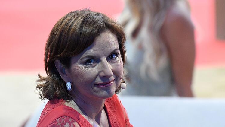 Claudia Obert