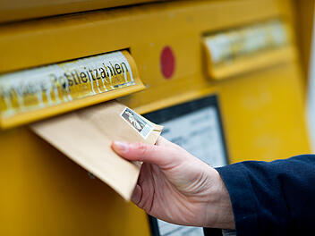 Der rote Punkt am Briefkasten