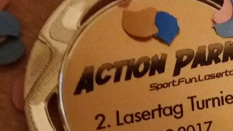 Jenny und ihr Lasertag-Team haben im Februar in Nürnberg ein Turnier gewonnen