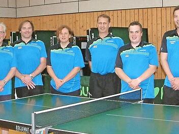 Das erfolgreiche Team der TS Kronach II (v. l.) Michael Hoche, Dieter Barobek, Karlheinz Babinsky, Martin Geissler, Manuela Heim, Michael Gehring, Felix Heppt, Sebastian Heim und Michael Bittruf  Foto: Hans Franz