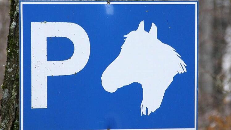 Selbst für Pferde gibt es einen eigenen Abstellplatz.