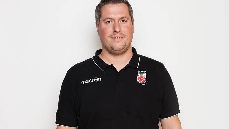Baunachs ProA-Trainer Fabian Villmeter sieht im Bamberger Programm optimale Voraussetzungen, die zahlreichen Talente an die Profi-Mannschaft heranzuführen. Foto: Kilian Schmitt
