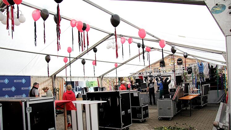 Heßdorfer Kirchweih  Foto: Richard Sänger