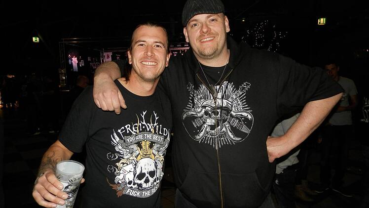 Friedliche Fans: Mike und Marcus.   Fotos: rf
