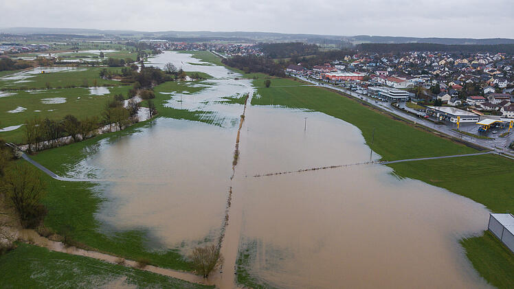 Hochwasser in Höchstadt: Starker Regen führt zu Überschwemmungen