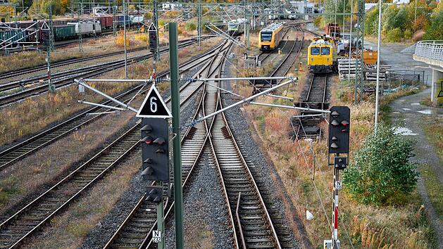 DB InfraGO erh&auml;lt Baurecht: "Meilenstein" f&uuml;r Bahn in Nordbayern