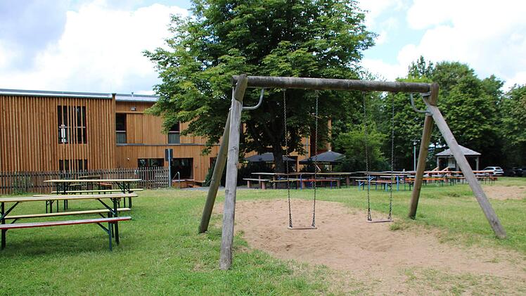 Das neue Berghaus Rhön eröffnete im  November. Auch der Spielplatz auf dem Gelände soll erneuert werden. Foto: Ulrike Müller