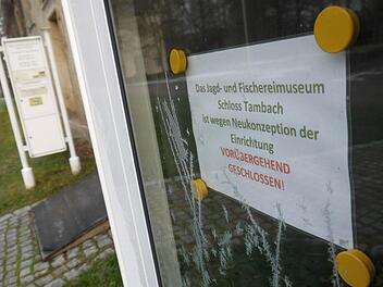 Eiszeit: Das Jagd- und Fischereimuseum Schloss Tambach ist derzeit für den Publikumsverkehr geschlossen. Ob die Einrichtung jemals wieder öffnen wird, steht in den Sternen - mehr denn je. Foto: Berthold Köhler