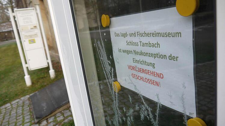Eiszeit: Das Jagd- und Fischereimuseum Schloss Tambach ist derzeit für den Publikumsverkehr geschlossen. Ob die Einrichtung jemals wieder öffnen wird, steht in den Sternen - mehr denn je. Foto: Berthold Köhler