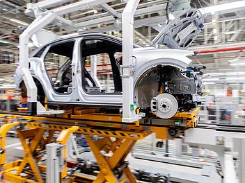 Trumps Z&ouml;lle auf Lastwagen und Autos aus der EU: "F&uuml;r die Arbeitspl&auml;tze Gift"
