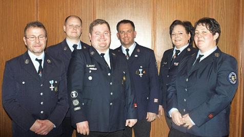 Das neue Vorstands- und Kommandantenteam der Freiwilligen Feuerwehr Steinwiesen (von links): Stephan Kirsch, Andreas Klinger, Dominic Welscher, Marcus Ströhlein, Kerstin May und Kathrin Gremer-Schneider
