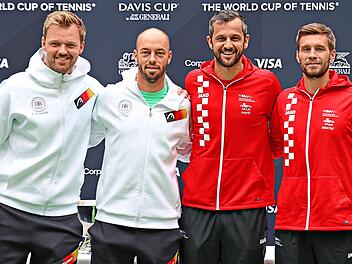 Am Sonntag noch Gegner im Davis Cup, k&uuml;nftig Partner: Kevin Krawietz (links, neben Tim P&uuml;tz) und Mate Pavic (Zweiter von rechts, neben Nikola Mektic). Hasenkopf