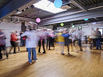 Stadt Bamberg l&auml;dt zu traditionellem Seniorentanz im Juni ein