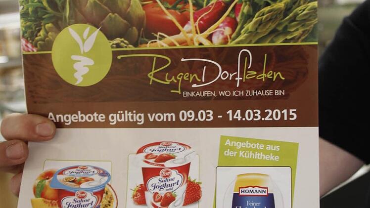 Flyer mit Sonderantgeboten wie dieser werden auch in der Osterwoche verteilt. Foto: Matthias Beetz