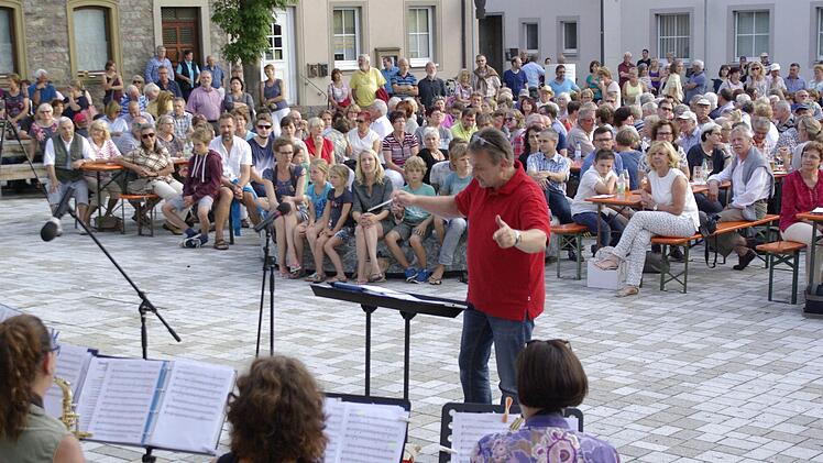 Die musikalische Premiere auf dem Viehmarkt im Jahr 2016 fand beim Publikum viel Zuspruch. Foto: Archiv/Winfried Ehling