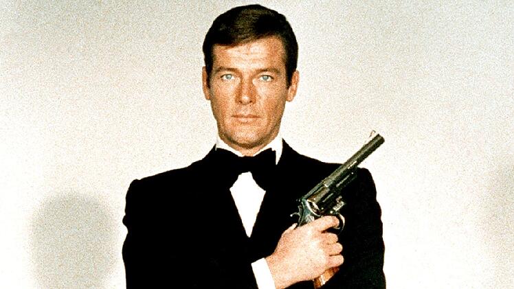 In Sachen Charme, Klasse, Coolness und Humor setzte Roger Moore Maßstäbe - für uns ist er der beste Bond aller Zeiten!