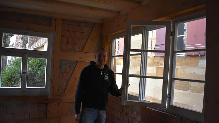 Neue Fenster Foto: Petra Malbrich