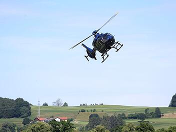 Helikopter messen Strahlungen in Bayern - Vorbereitung für Ernstfall Helikopter messen Strahlungen in Bayern - Vorbereitung für Ernstfall