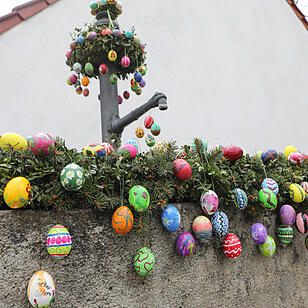 Osterbrunnen Eschlipp; Foto: Barbara Herbst