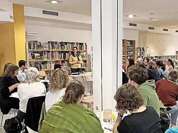 Rund 40 Hobby-Detektive versammelte die Nacht der Bibliotheken im BIZ in Ha&szlig;furt.