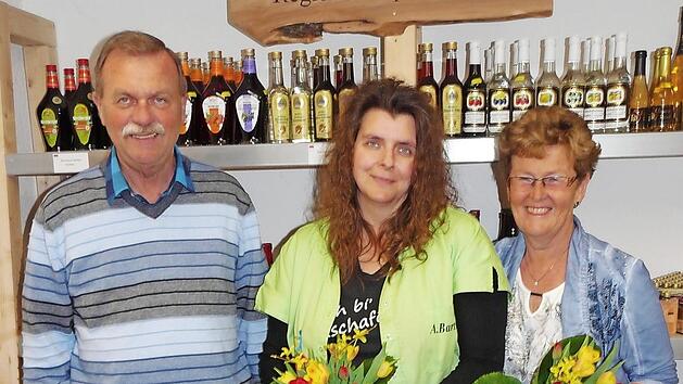 Wolfgang Rieger dankte Anja Bartsch und Gundula Rieger (r.) Foto: hl