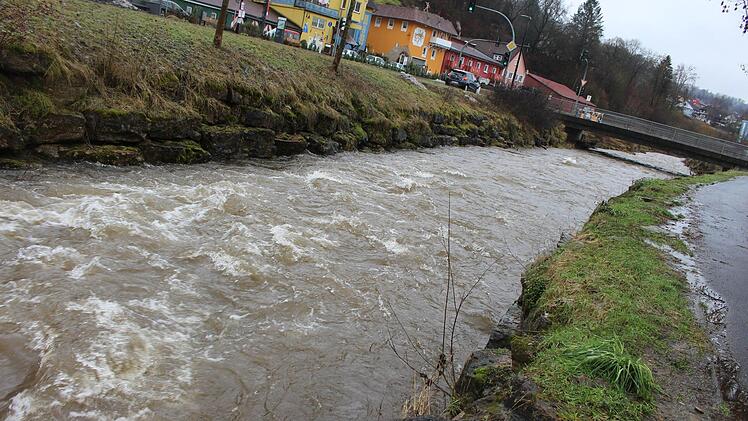 Schließen Riedenberg und Wildflecken ihr Abwassernetz an Bad Brückenau an, dann wäre die Sinn hier in Bad Brückenau einleitungsfrei von gereinigtem Abwasser.