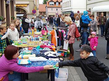 Handeln und Feilschen will gelernt sein - am besten schon in jungen Jahren. Foto: Sigismund von Dobschütz