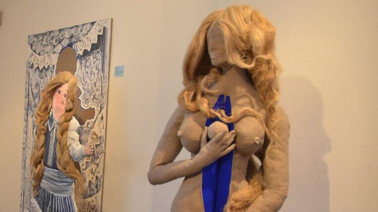 Petra Krischke - "Blaue Venus", die sich das Herz aus dem Leib reißt.