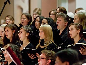Engagierten Gesang erlebten die Zuhörer bei der Aufführung des Brahms-Requiems in der Coburger Morizkirche. Fotos: Jochen Berger