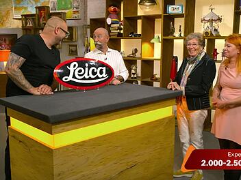 Selbst Horst Lichter verschlug es die Sprache, als in der Montagsausgabe von "Bares f&uuml;r Rares" (ZDF) ein altes Emailleschild alle Erwartungen &uuml;bertraf.