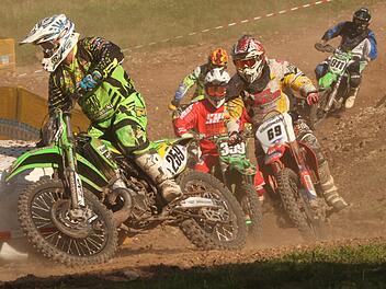 In den Kurven wird es eng. Auf diese spannenden Duelle dürfen sich die Zuschauer in Bramberg freuen.  Foto: Günther Geiling