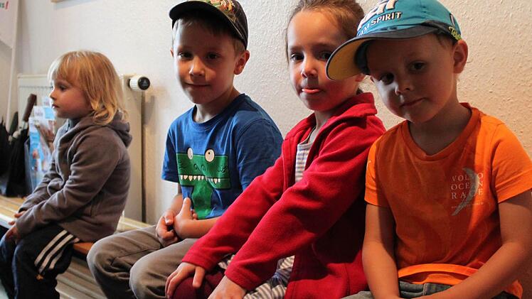 Doch dieses Mal müssen alle Kinder gehen, nicht nur die Vorschulkinder.