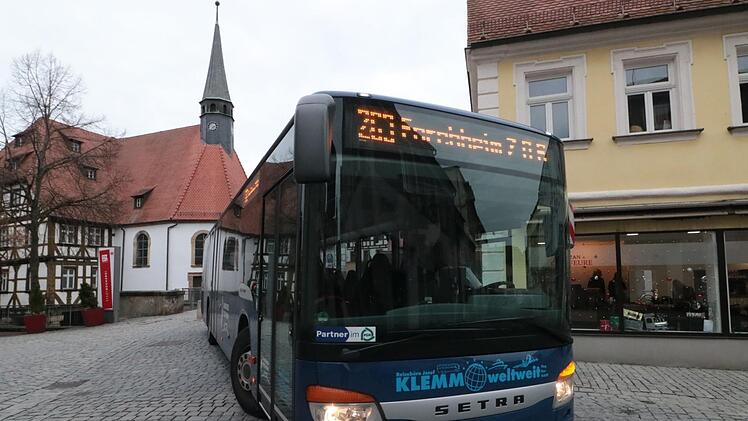 In eineinhalb Jahren soll das lang ersehnte Forchheimer Verkehrskonzept greifen. Bis dahin werden sämtliche Verkehrsströme analysiert und aufeinander abgestimmt sein. Auch der Busverkehr durch die Innenstadt steht auf dem Prüfstand.  Foto: Josef Hofbauer