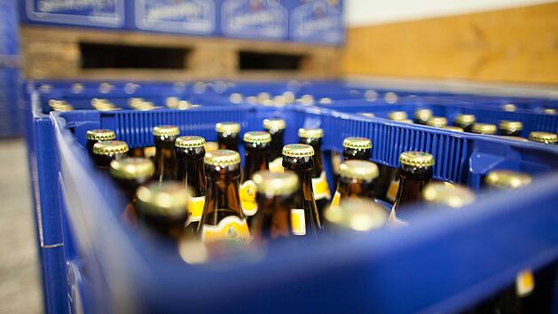 Bamberg: Brauerei F&auml;ssla fordert 10 Euro Pfand - "m&uuml;ssen 6000 neue K&auml;sten im Jahr kaufen"