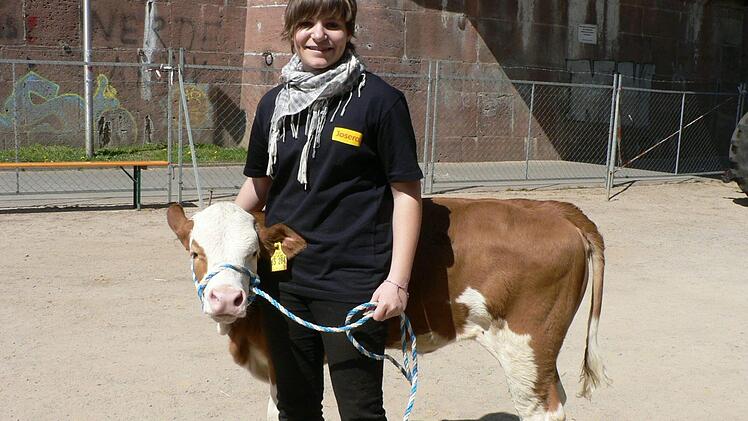 Vorfreude auf das tierische Wochenende in der Frankenhalle.  Foto: privat