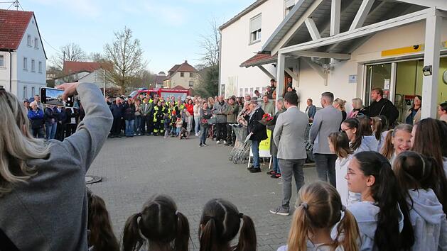 Trossenfurt: Edeka schlie&szlig;t nach 65 Jahren - Dorf nimmt r&uuml;hrend Abschied