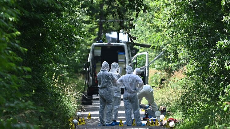 Tote Frau und totes Kleinkind an Weltweg in Dorsten gefunden